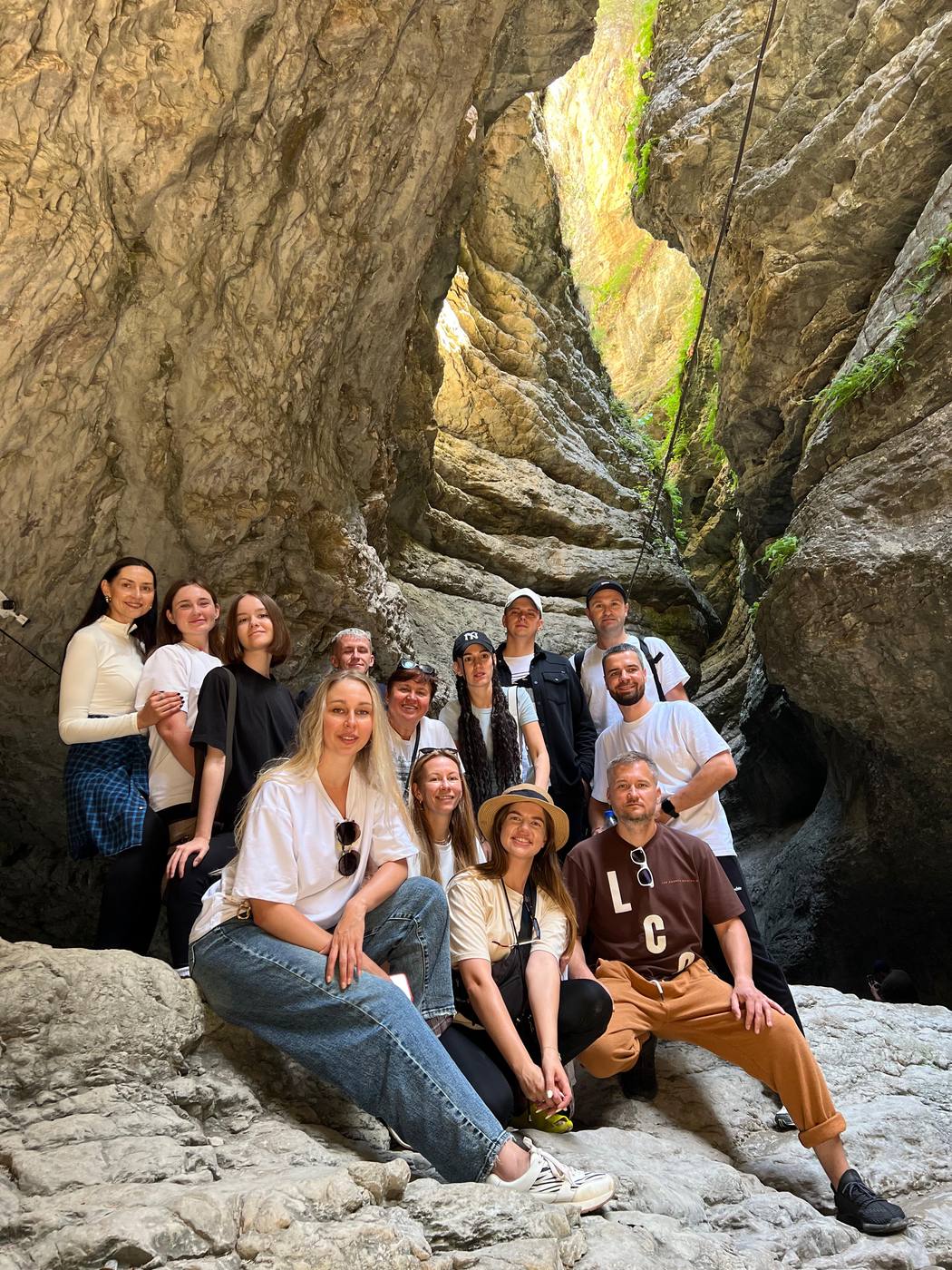 Туристы в ущелье Дагестана